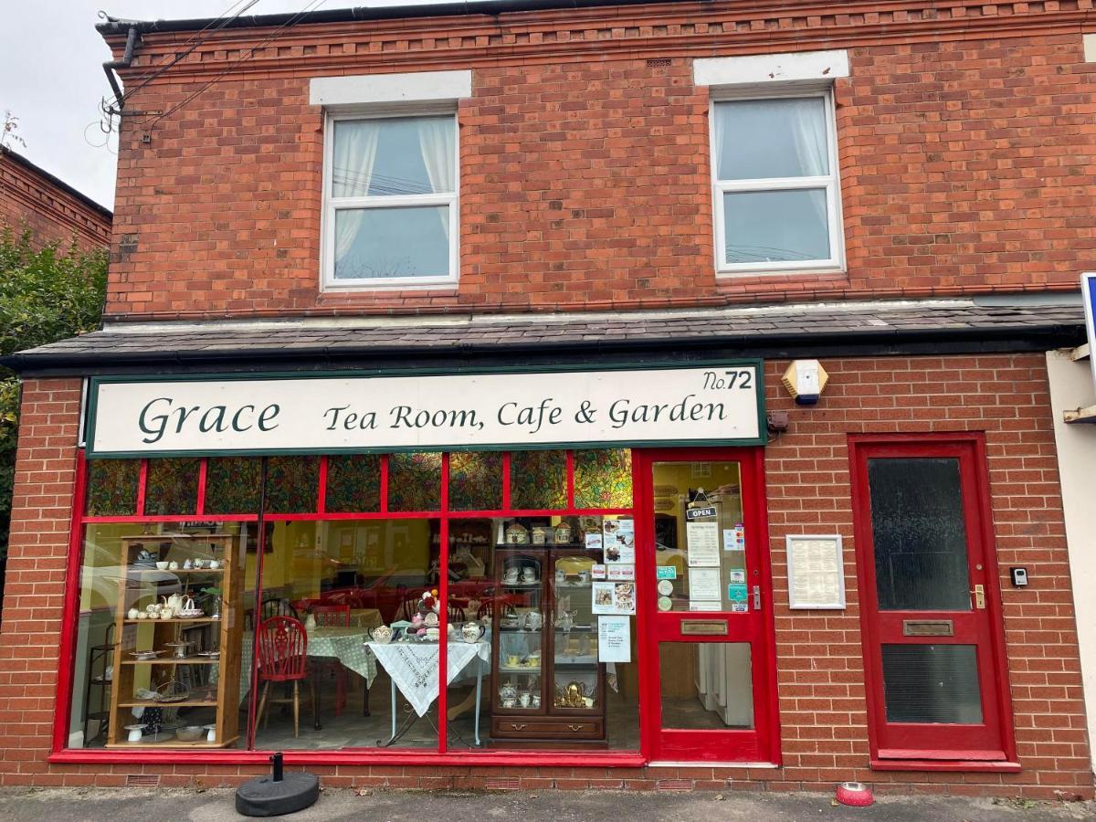 Grace Stays Ellesmere Port Exterior photo