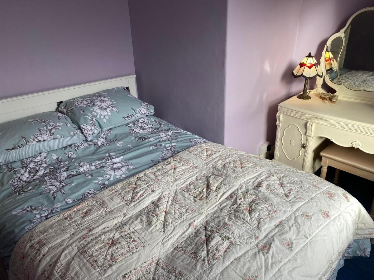 Grace Stays Ellesmere Port Exterior photo
